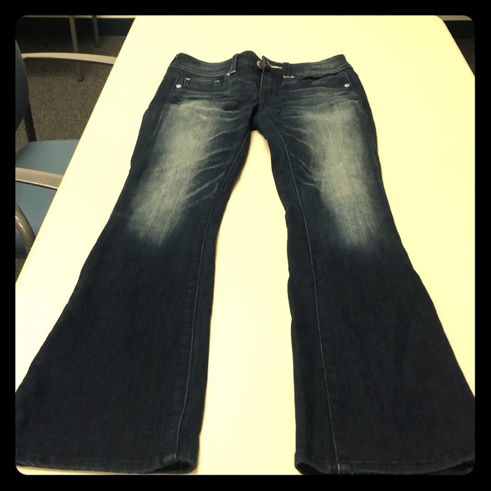 American Eagle outfitters size 2 jeans.
